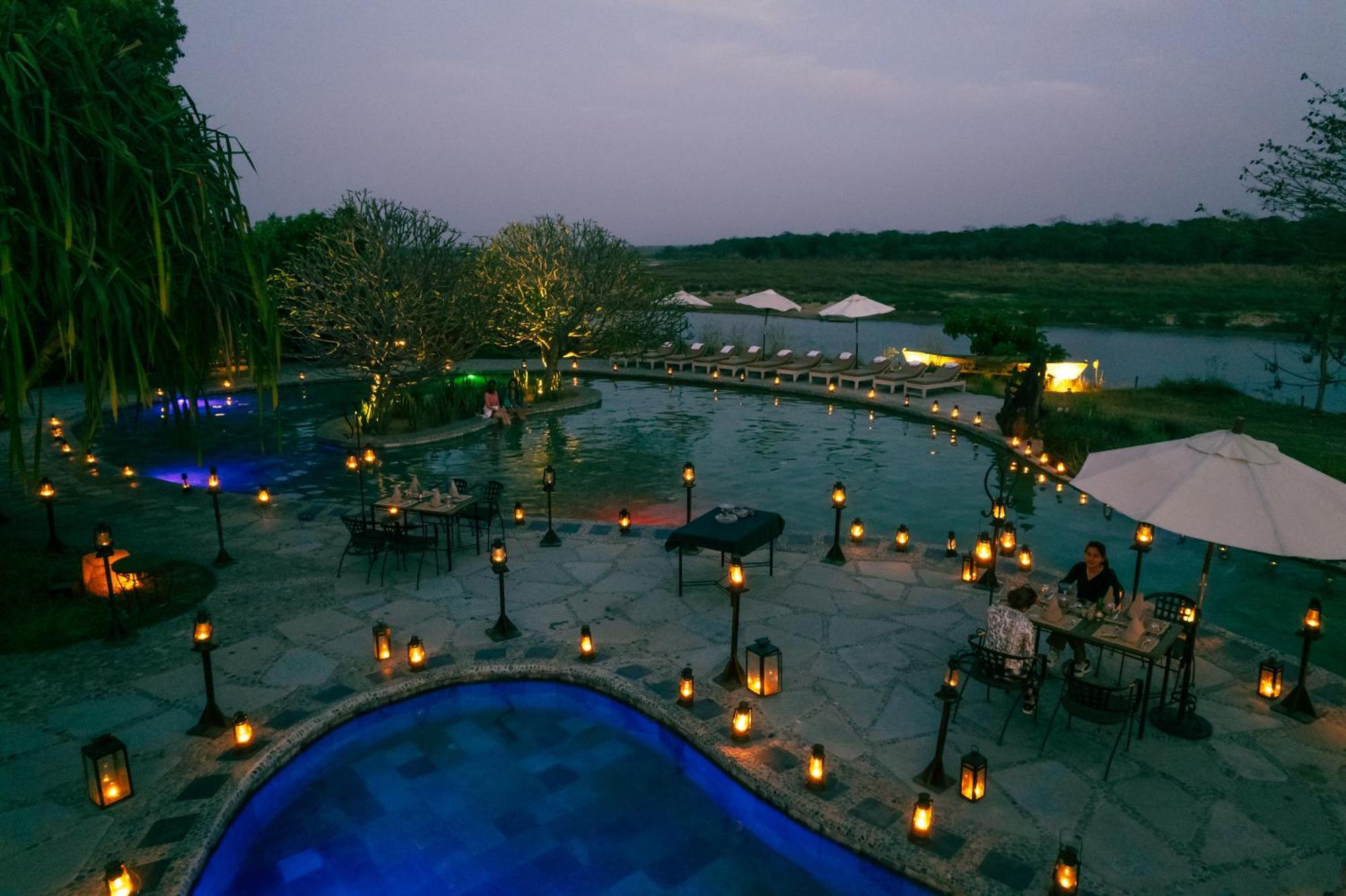 Barahi Jungle Lodge Meghauli Екстер'єр фото
