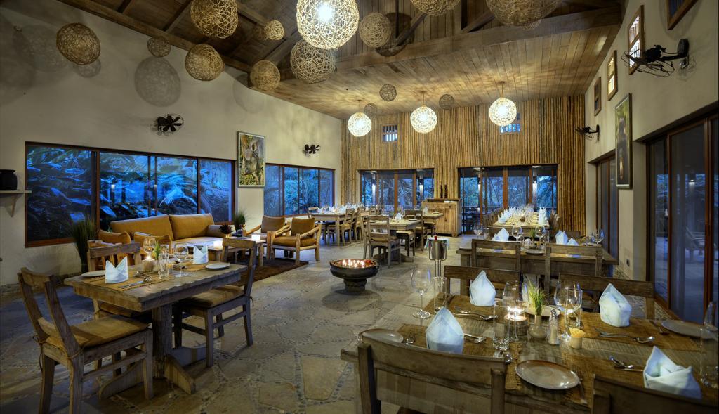 Barahi Jungle Lodge Meghauli Екстер'єр фото