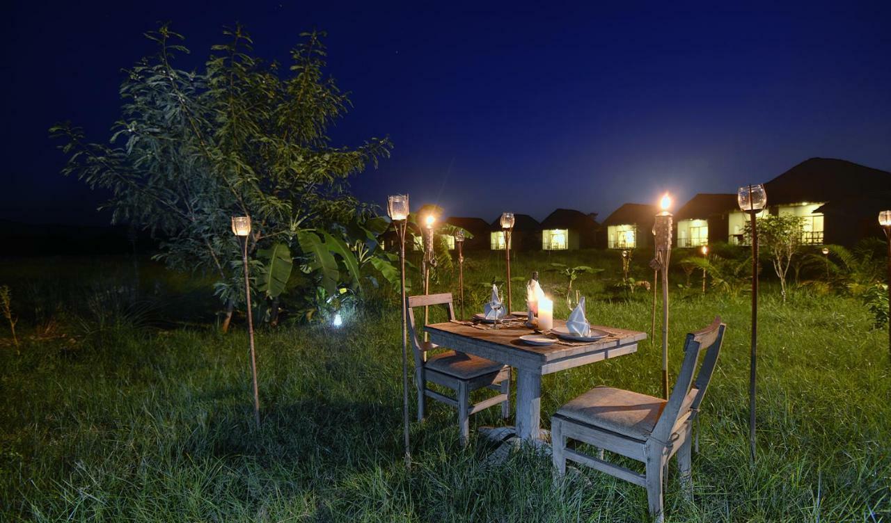 Barahi Jungle Lodge Meghauli Екстер'єр фото