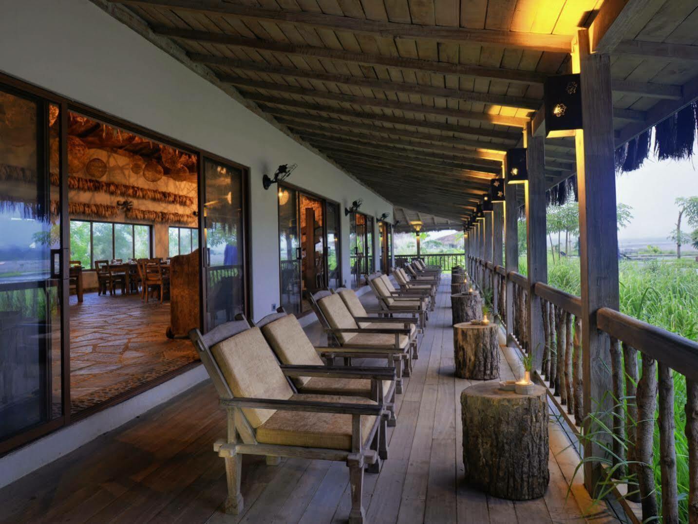 Barahi Jungle Lodge Meghauli Екстер'єр фото